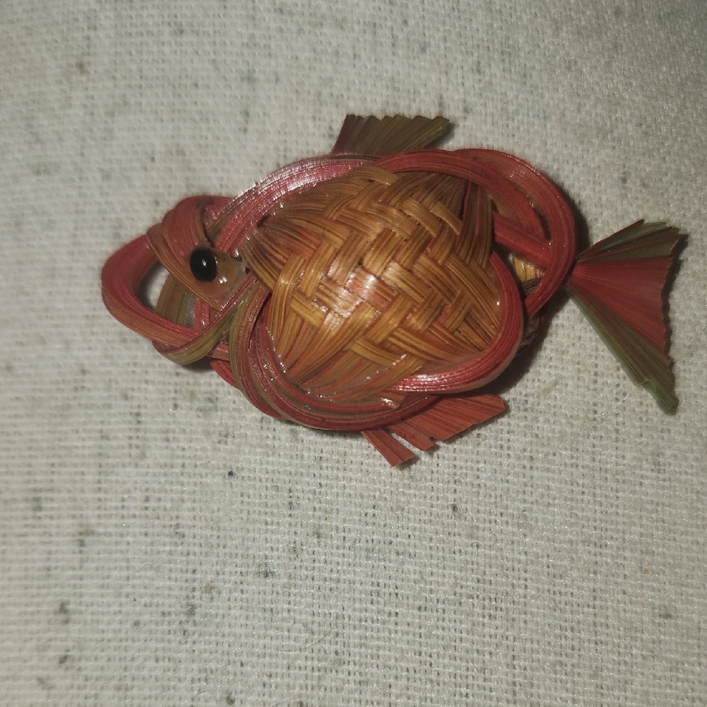 Artisan Woven Bamboo Fish Brooch